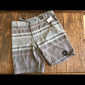 Men’s RVCA Boardshorts Size 31